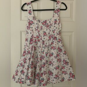 𝐏𝐑𝐈𝐂𝐄 𝐅𝐈𝐑𝐌 🎀 Floral mini dress